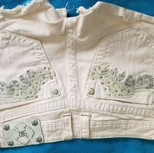 MISS ME JEAN SHORTS size 28 26.5 from top to botto