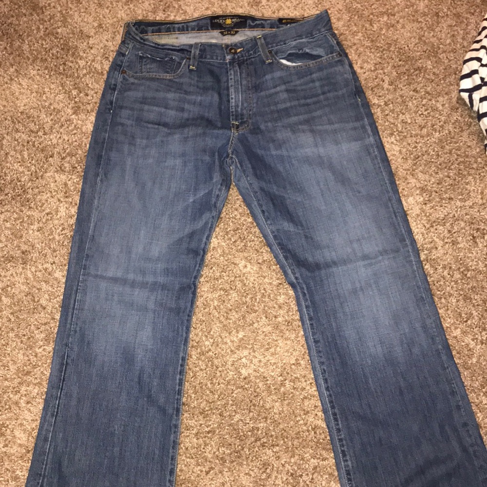 Men’s Lucky brand jeans.