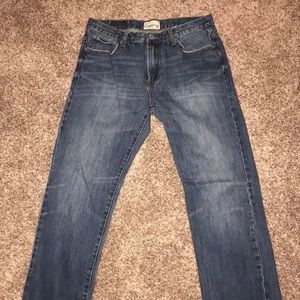 Men’s Aeropostale blue jeans.