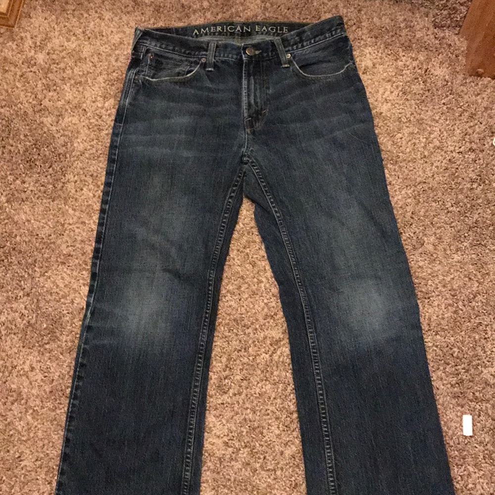 Men’s American eagle jeans.