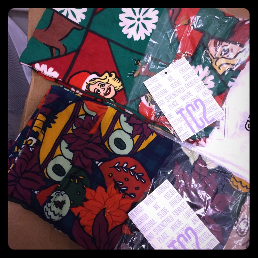 2 pairs! TC2 Lularoe Holiday Christmas Leggings