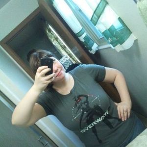 Meet your Posher, Angela