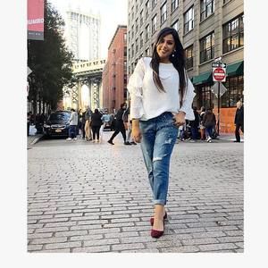 Meet your Posher, Syeda faiza