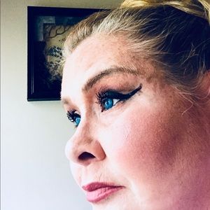 Meet your Posher, Shelly