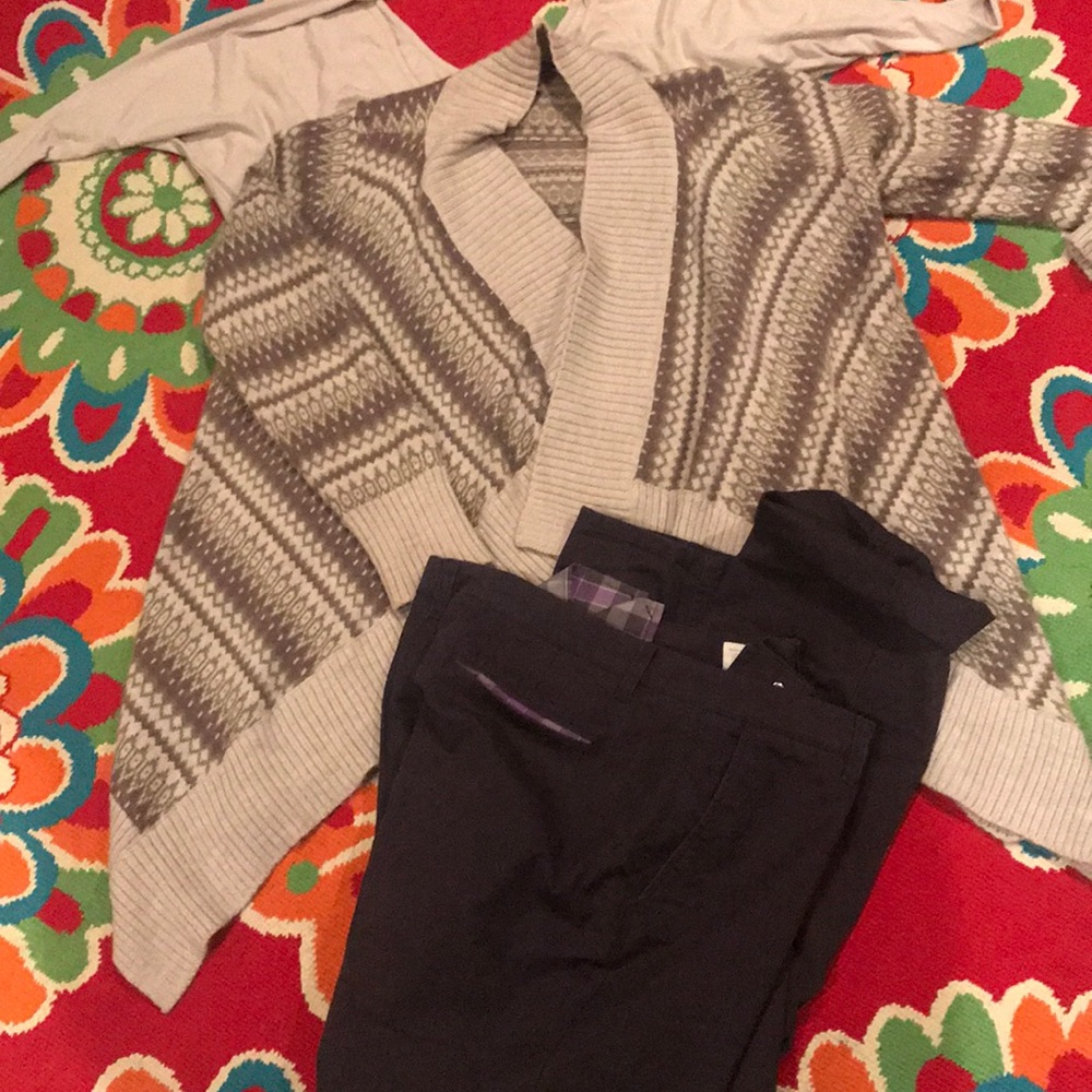 Sweater cardigan. Large