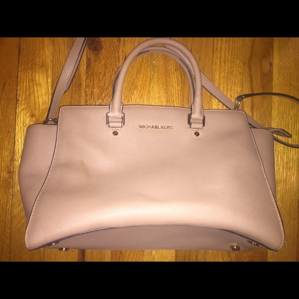 Michael Kors taupe handbag