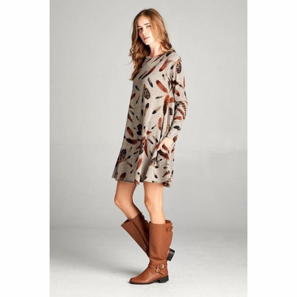 Leaf pattern poly spandex shift dress with pockets - Picture 3 of 3