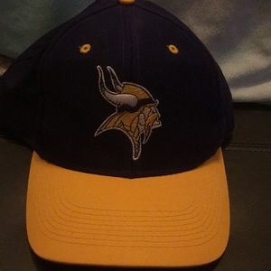Vikings men's hat. Good condition .
