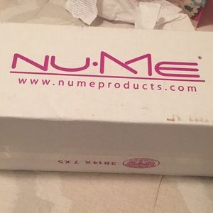 NuMe hair straightener still in box.