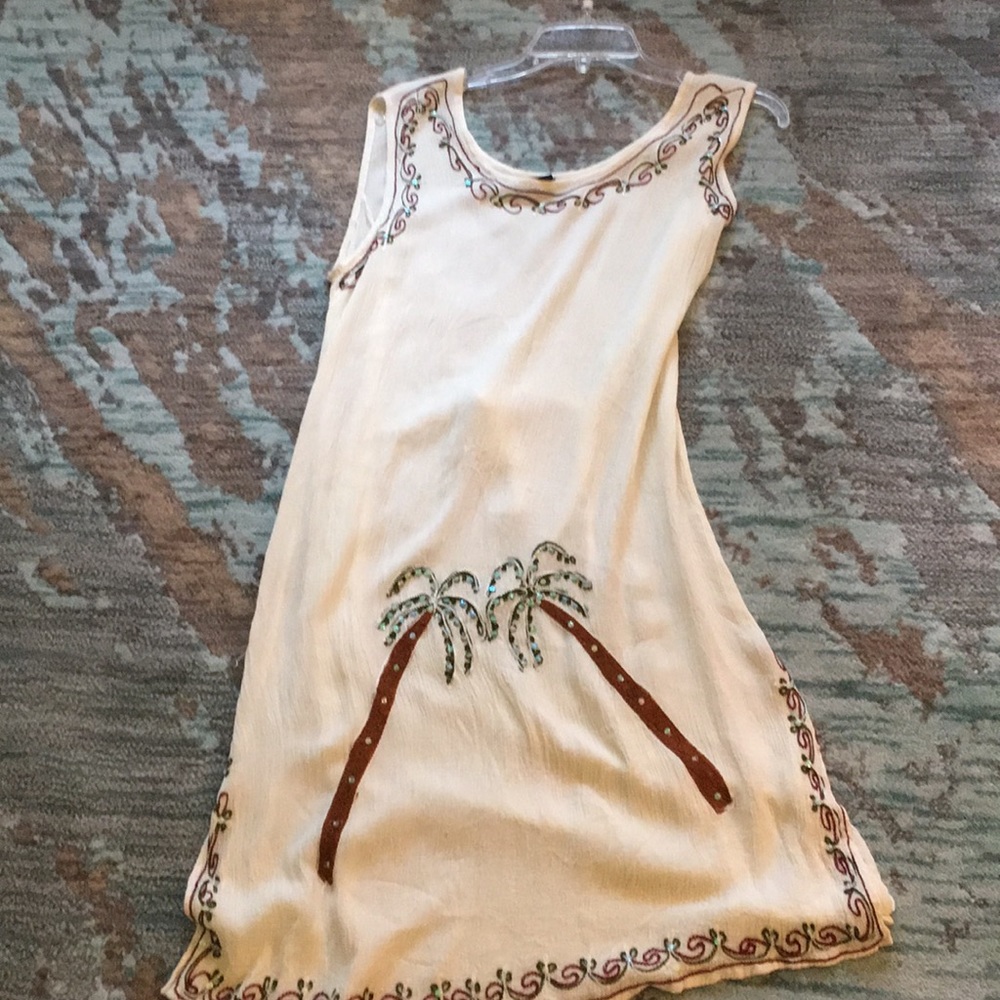 Beach cover-up, adorable for the warm season.