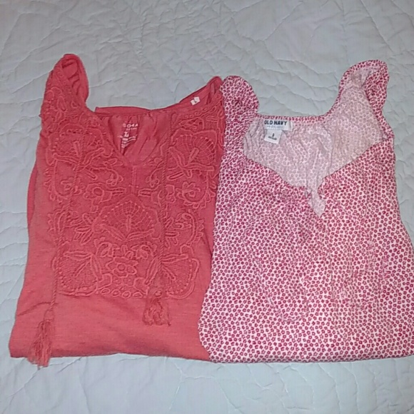 2 top bundle - Picture 1 of 4