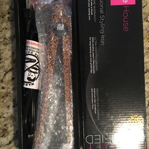 Style House Professional Iron w/ Accessory Kit