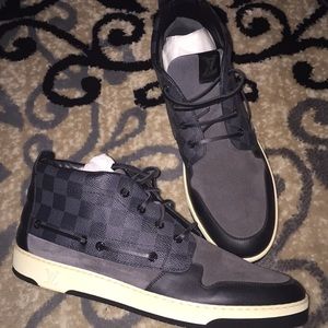 Louis Vuitton Propeller Sneakers 10.5