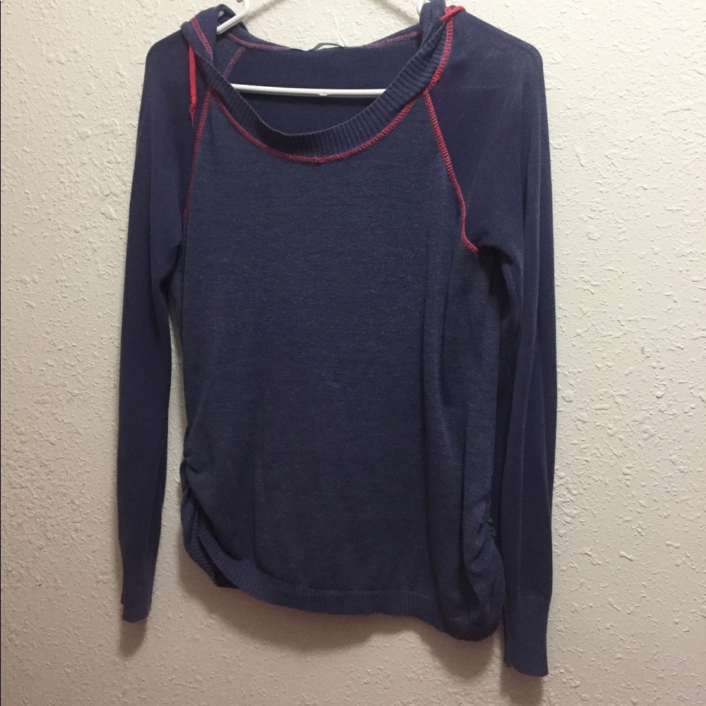 Maurice's light hooded sweater