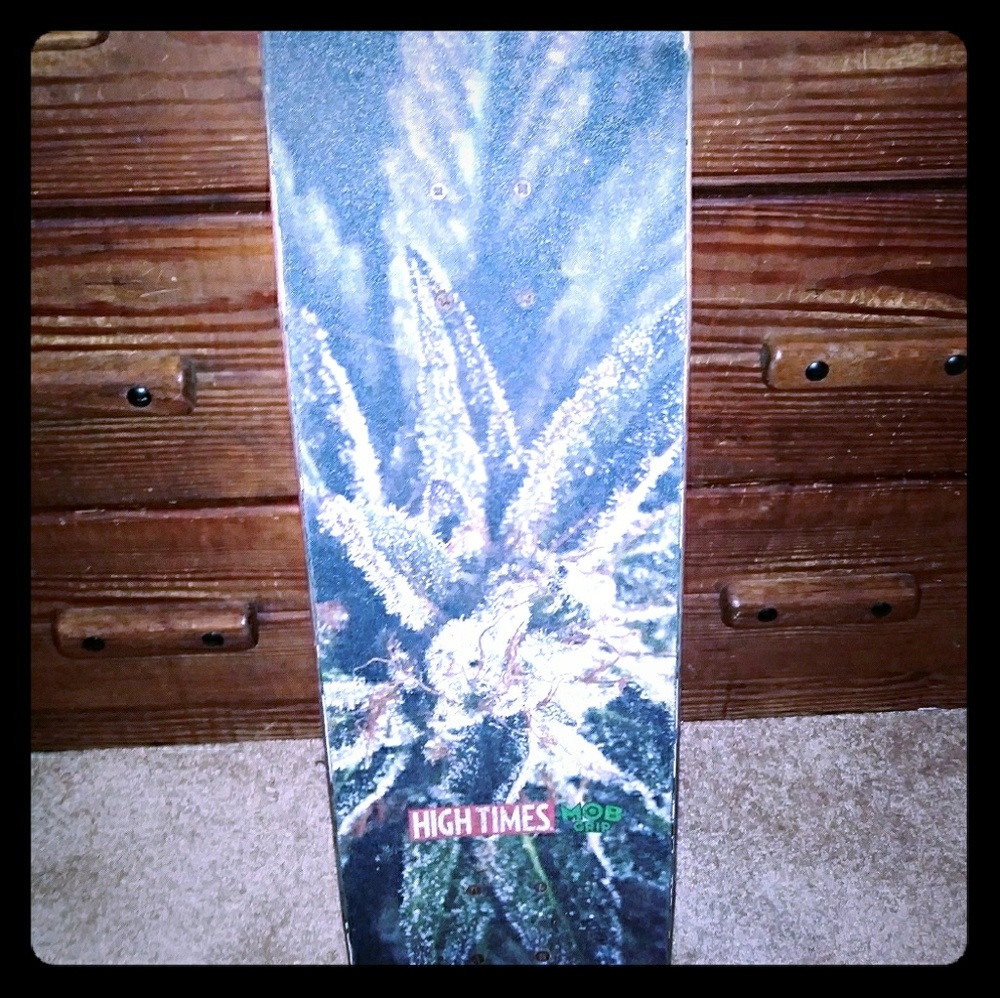 PERFECT CHRISTMAS PRESENT DGK deck, Venture trucks