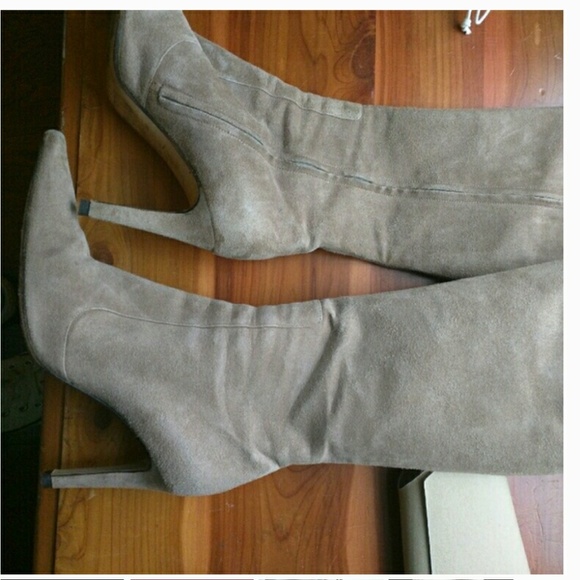 Sergio Rossi beige suede boots - Picture 3 of 4