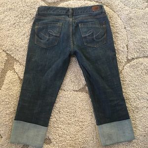 Express X2 Denim Capri Pants
