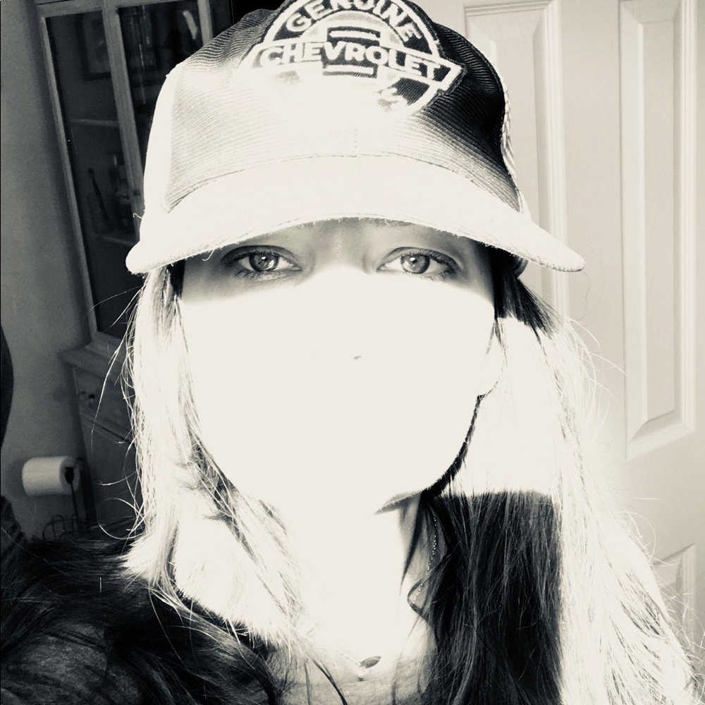 Meet your Posher, Leah