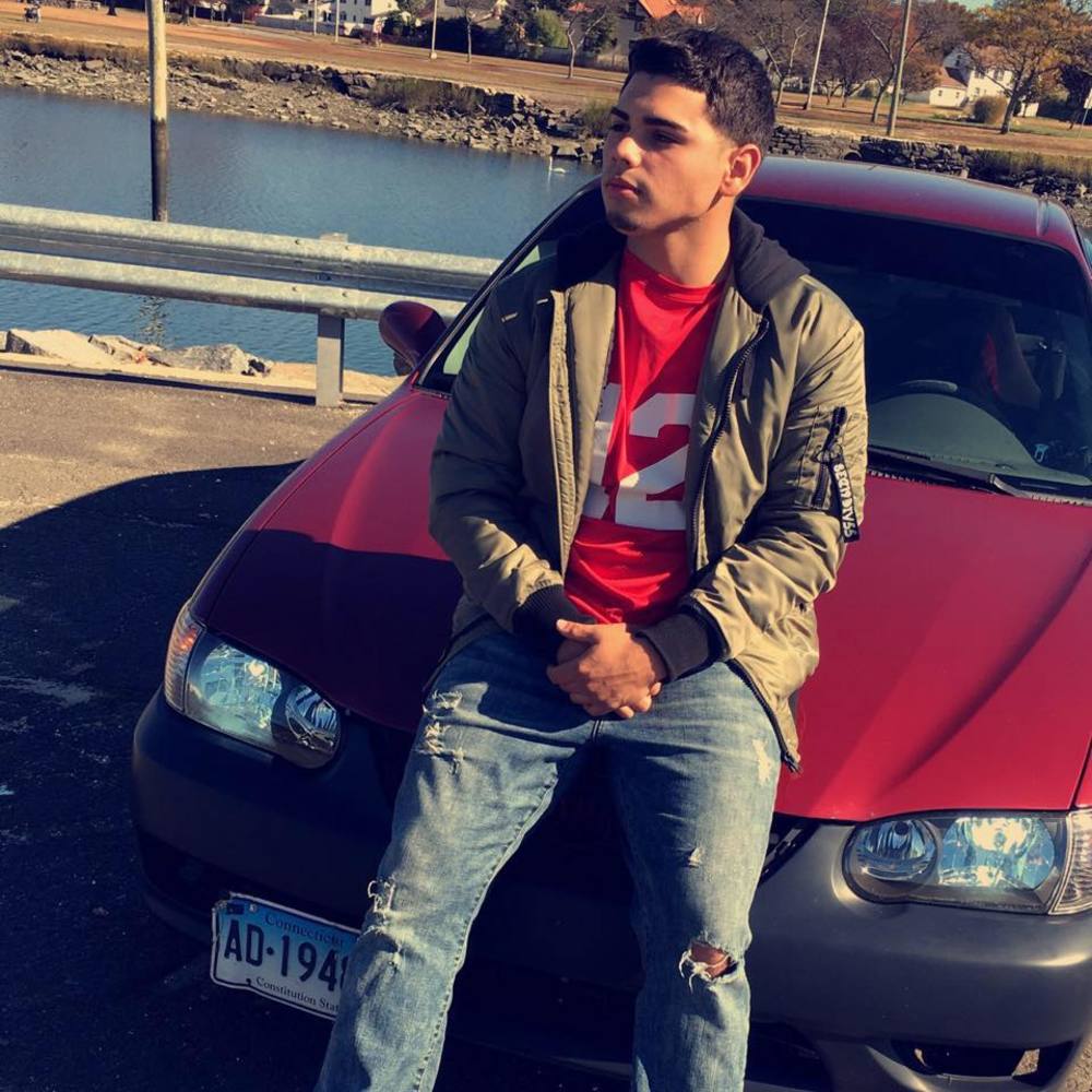 Meet your Posher, Oniel