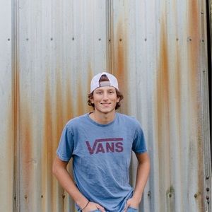 Meet your Posher, Casey