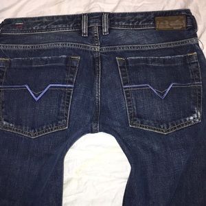 DIESEL ZATHAN JEANS 32 x 32