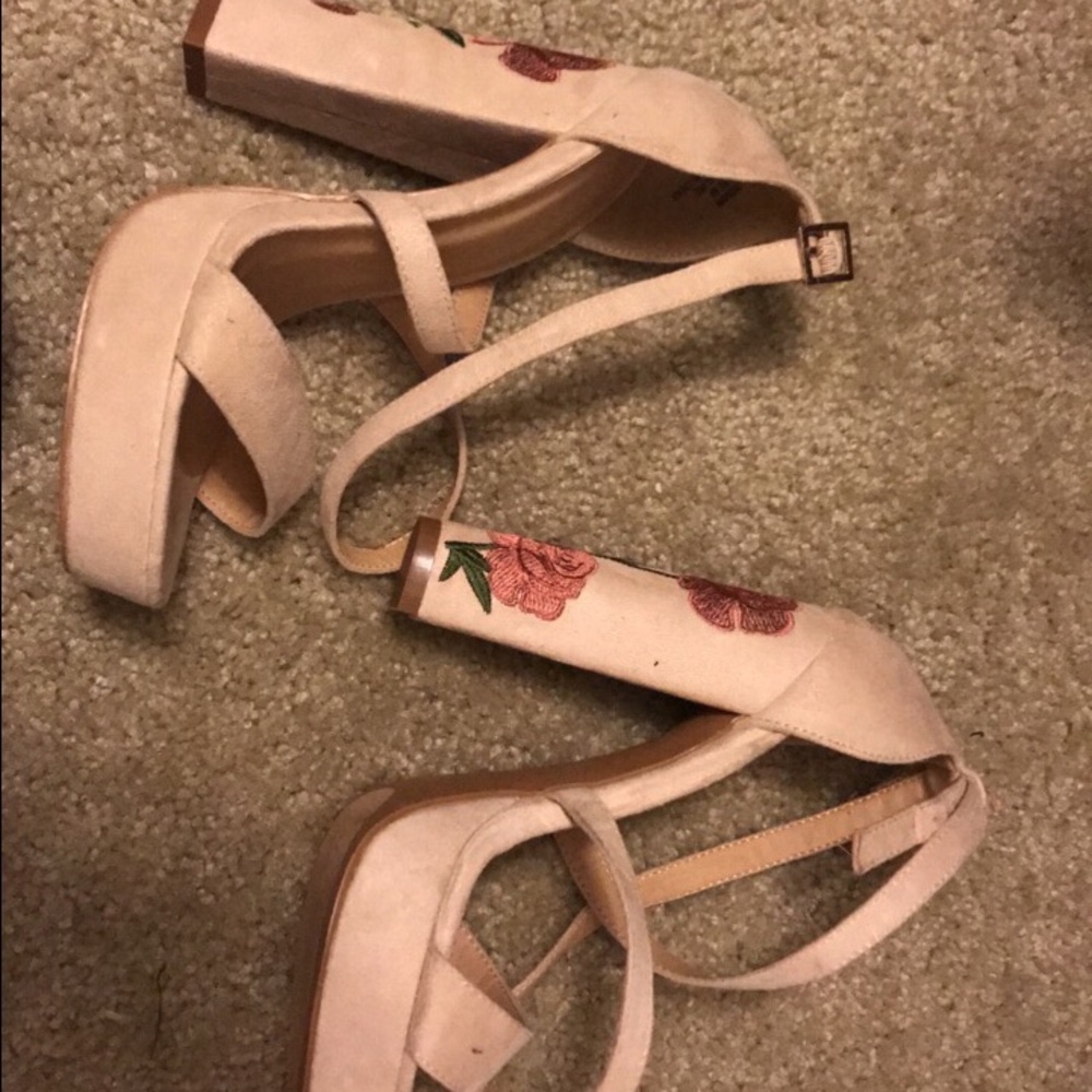Charlotte Russe heels size 8