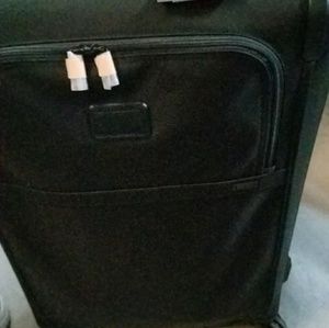 Meet your Posher, Aku