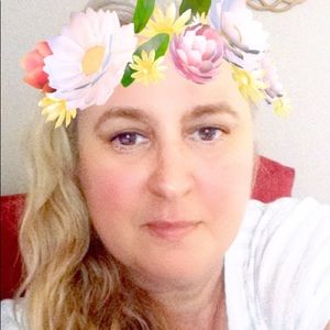 Meet your Posher, Ana