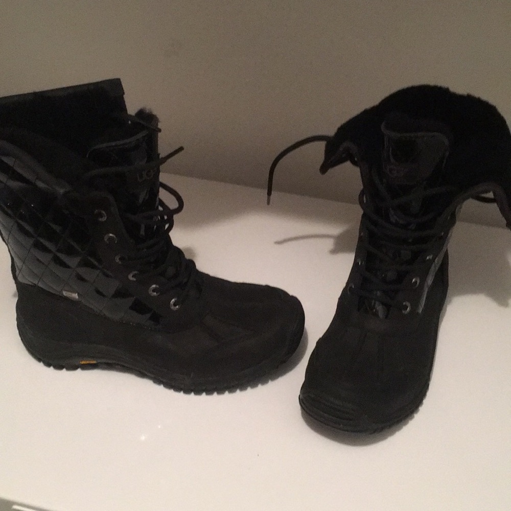 Brand New UGG Women's Adirondack II Quilted Boots