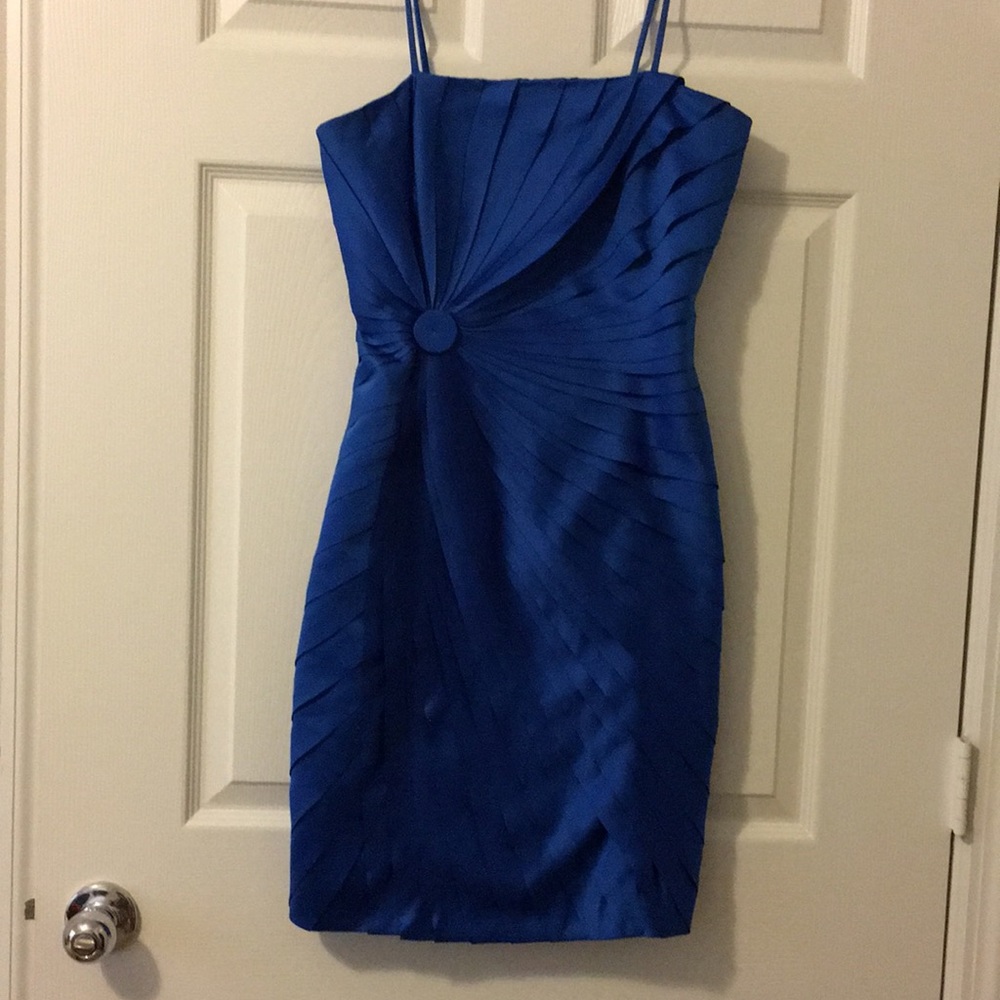 Calvin Klein Blue Cocktail Dress - Size 6 - Prom