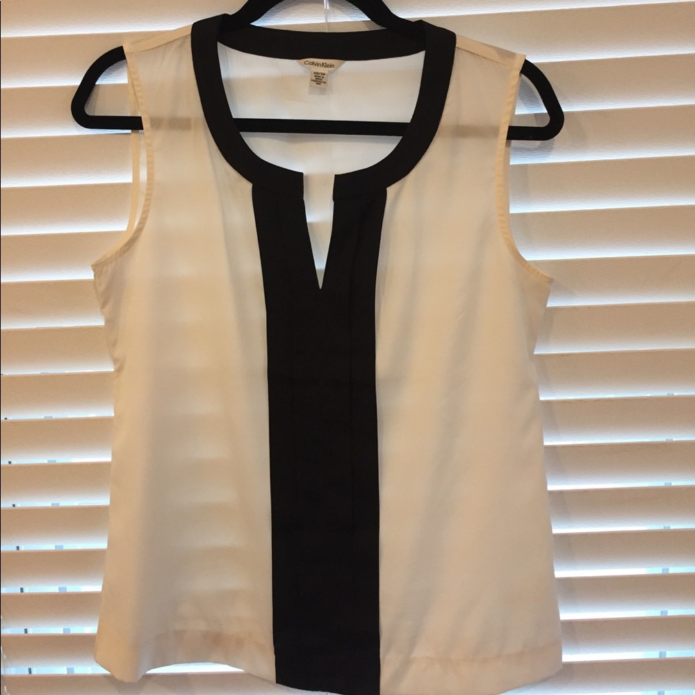 NWOT Calvin Klein top