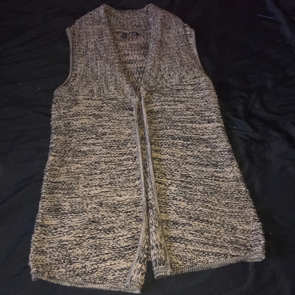 Sleeveless Sweater