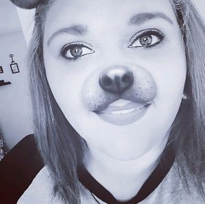 Meet your Posher, Katelyn