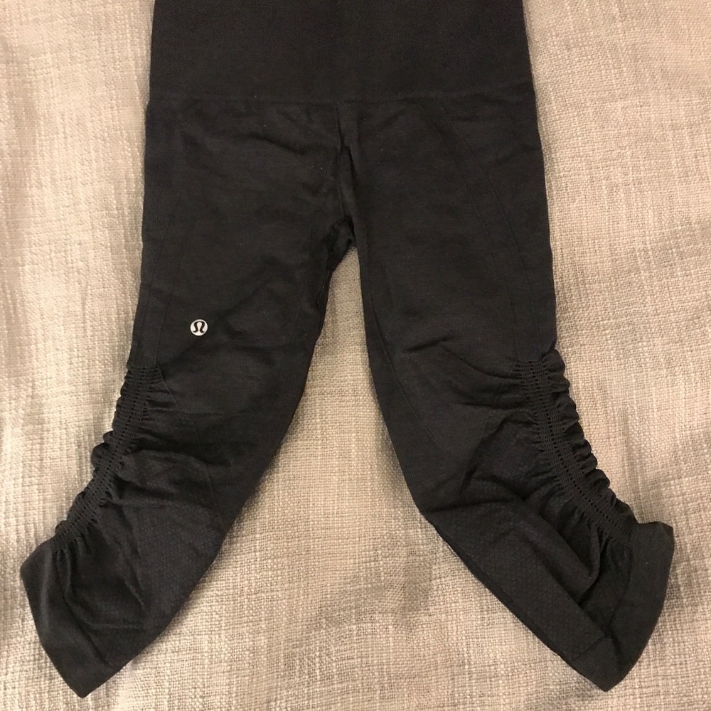 Lululemon In the Flow Crop