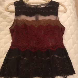 Bailey44 grey&cranberry lace sleeveless fab top