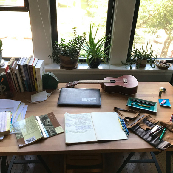 Meet the Posher - Picture 4 of 5