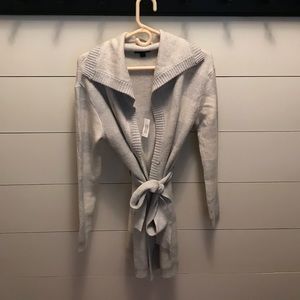 BANANA REPUBLIC CARDIGAN- size small