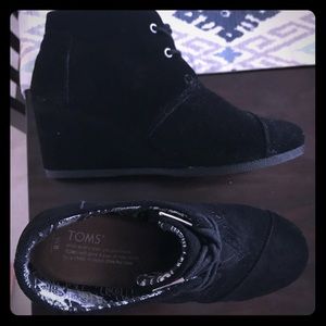 Toms booties