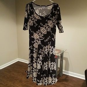 Large LuLaRoe Elegance Nicole