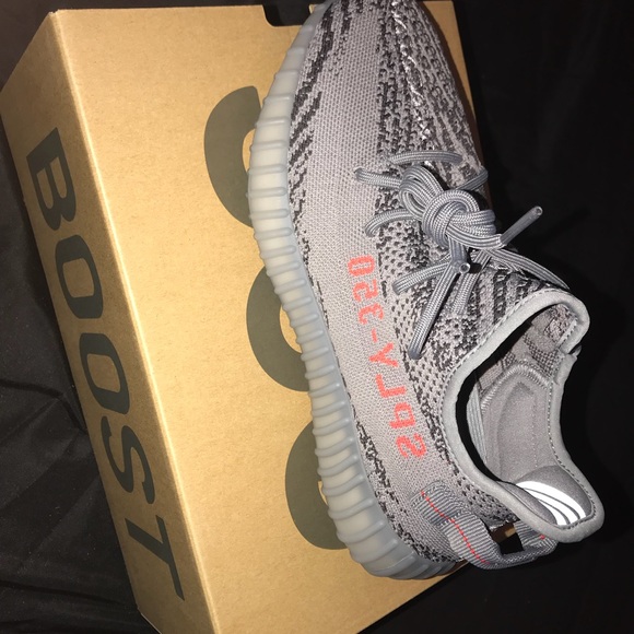 AUTHENTIC YEEZY BOOST 350 V2 main image 4