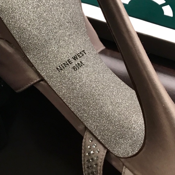 Nine West sparkly silver heels - Picture 3 of 6