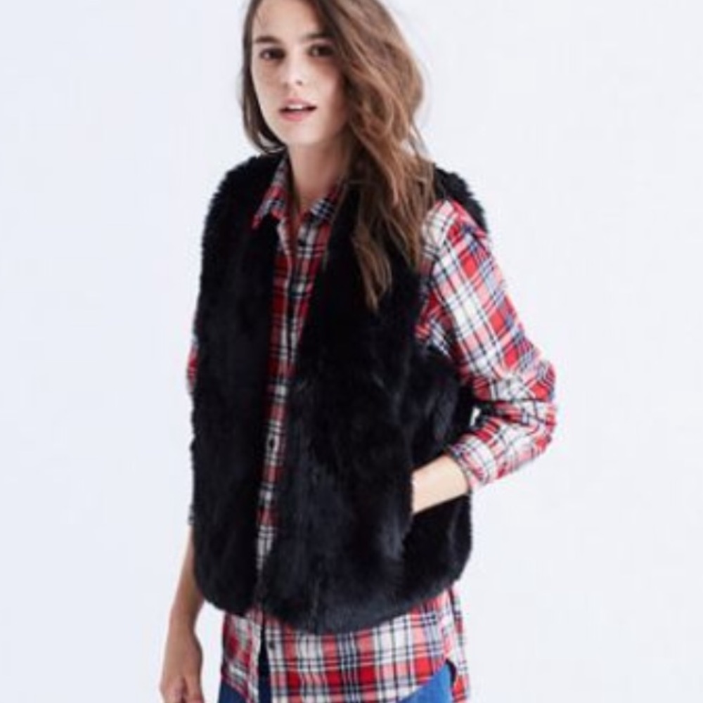 Madewell black faux fur vest XS