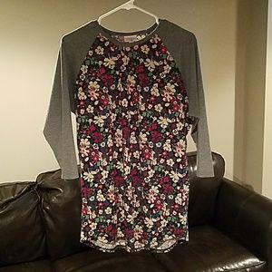 LuLaRoe Randy Tee, Large