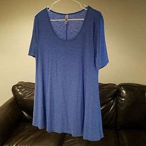 LuLaRoe Perfect T, Blue Solid, size small