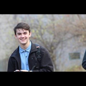 Meet your Posher, Logan