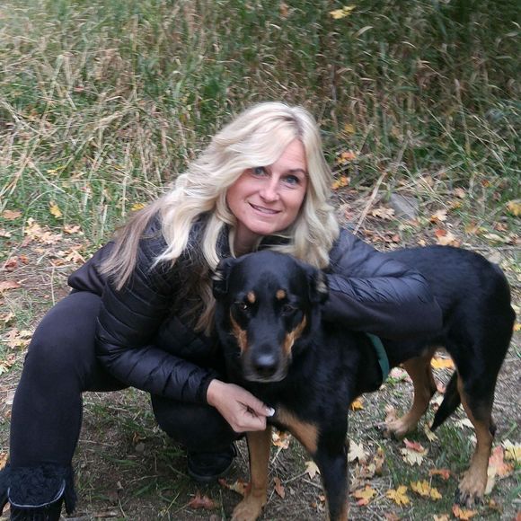 Meet your Posher, Mandy - Picture 1 of 1