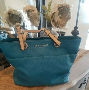 NWOT MK Bedford pocket tote turquoise w/ dust bag