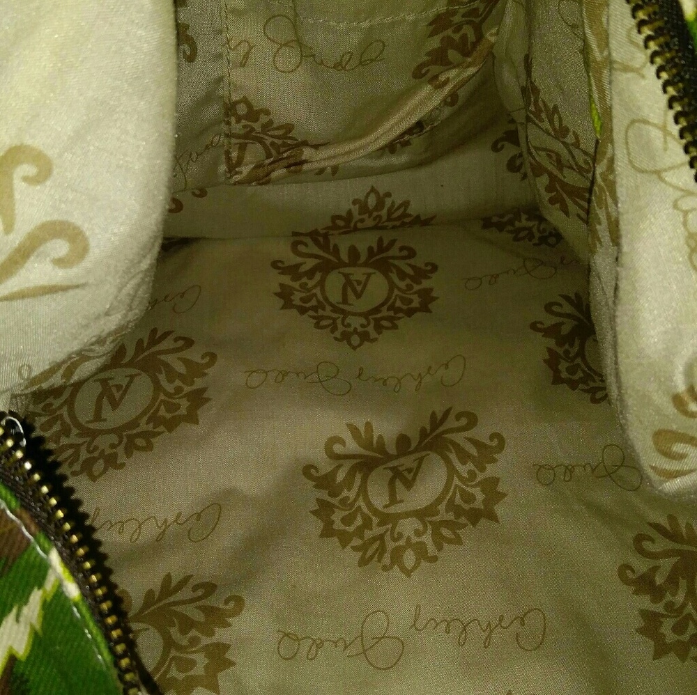 BAG - Picture 2 of 2