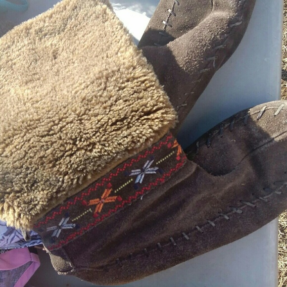 FUR BOOTS - Picture 2 of 2