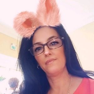 Meet your Posher, Michele